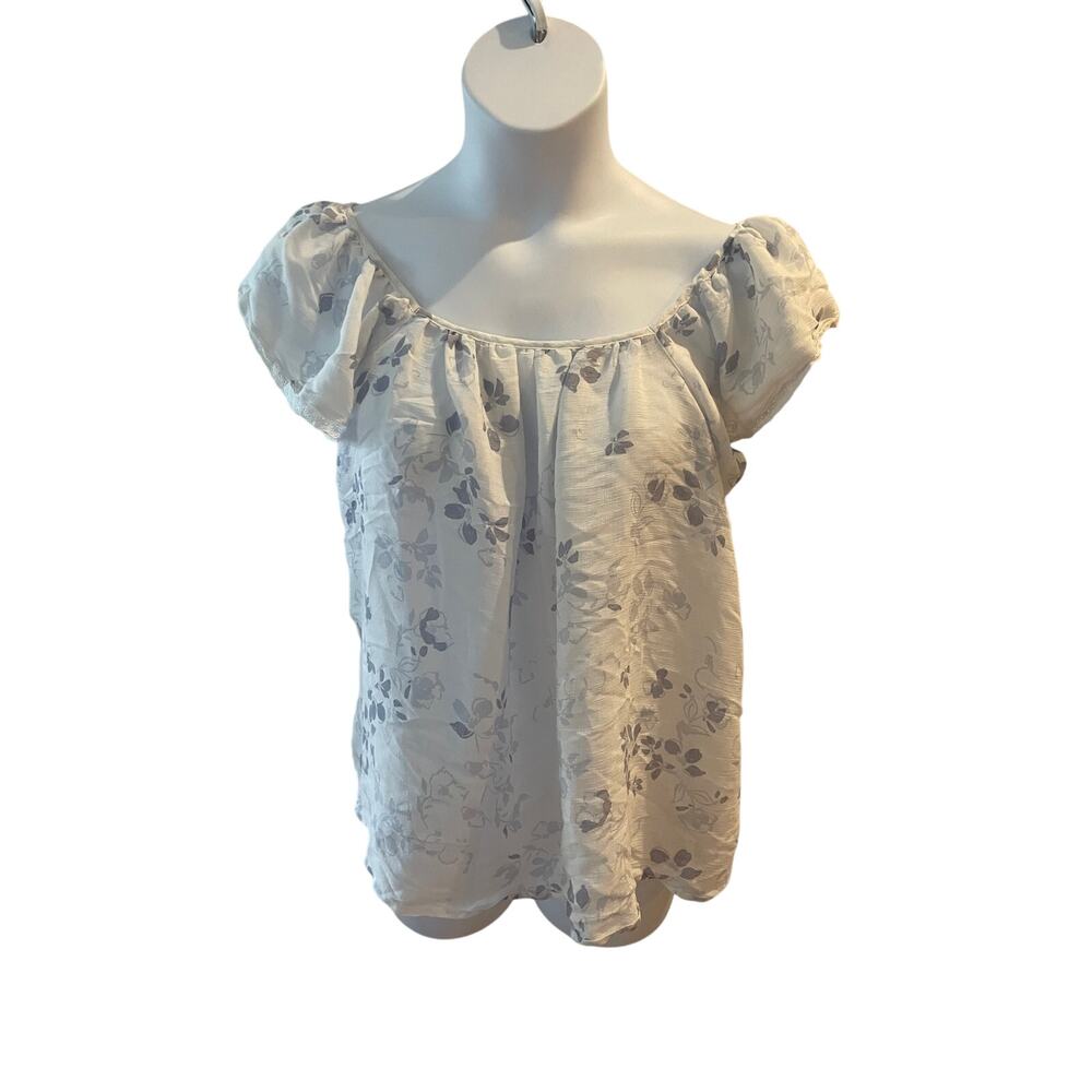 COMO BLU, SIZE M, GRAY TOP WITH PURPLE FLORAL PRINT